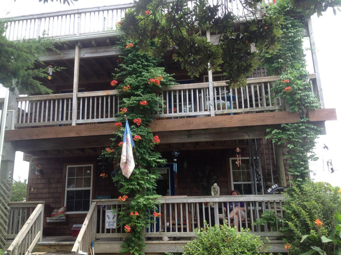 Pam’s Pelican Bed & Breakfast | Outer Banks